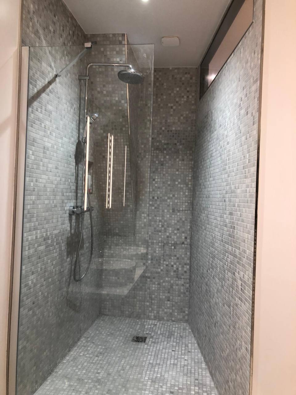 Rénovation salle d'eau avec douche italienne